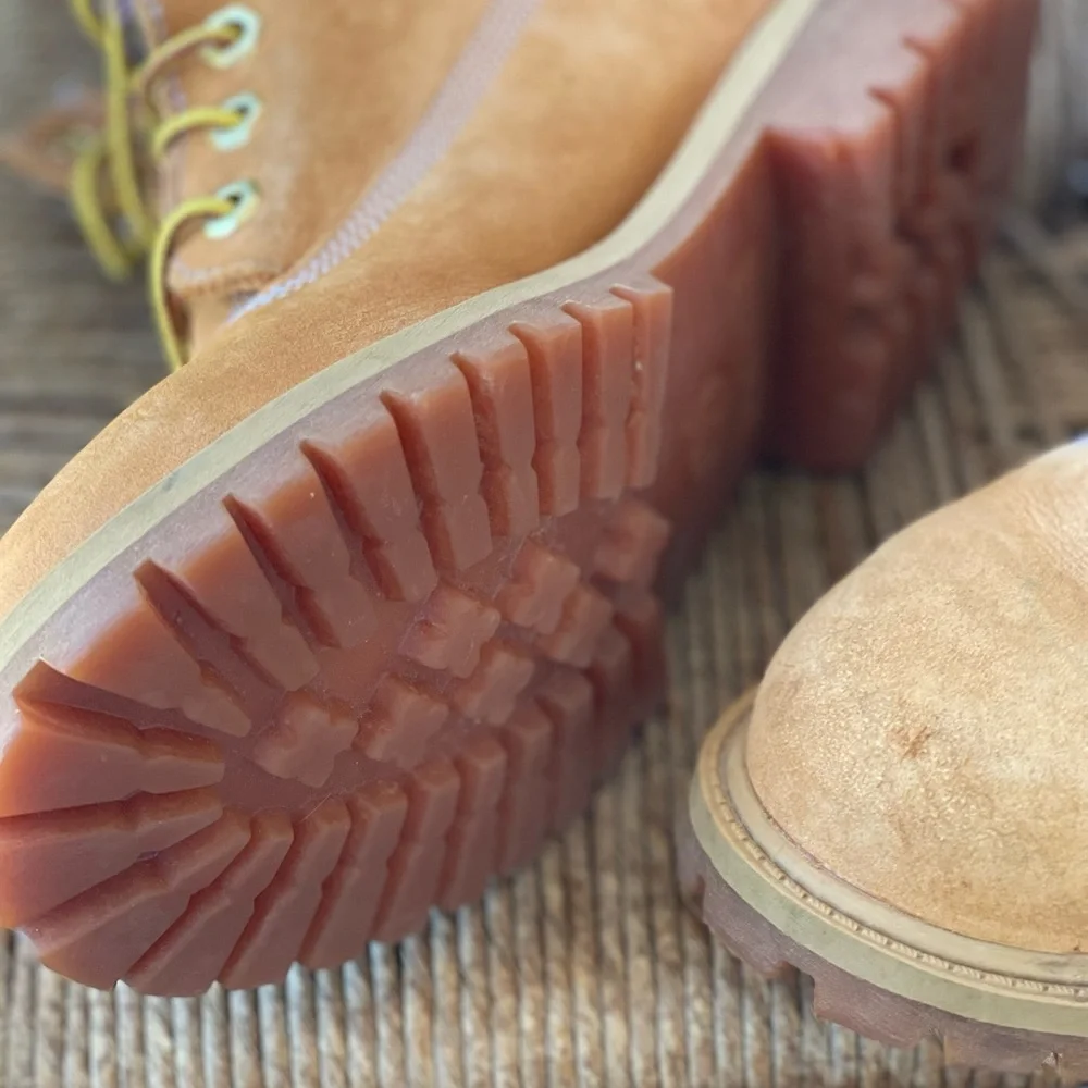 Timberland boots- size 3.5‎
